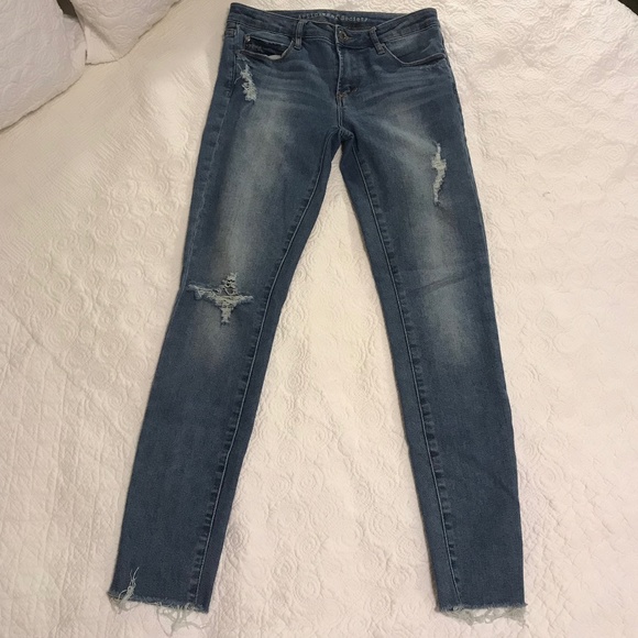 Articles of Society 5 pocket distressed ankle medium wash blue jeans (size 26) - Picture 4 of 16